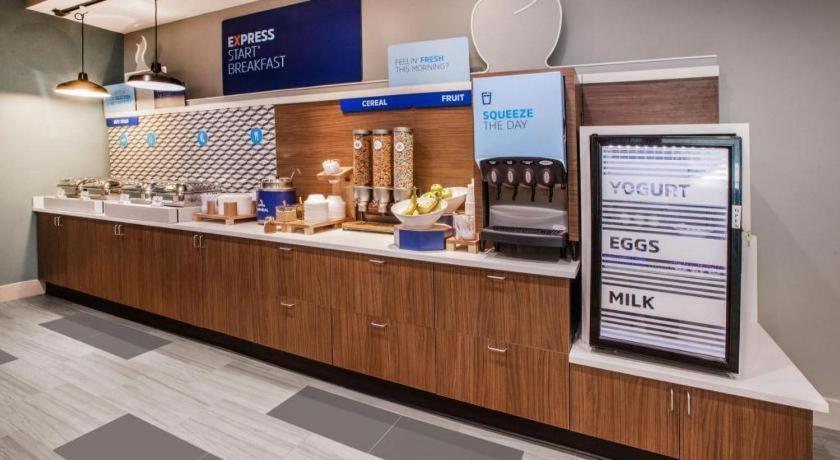 Holiday Inn Express Camden Hotel By Ihg Εξωτερικό φωτογραφία