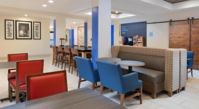 Holiday Inn Express Camden Hotel By Ihg Εξωτερικό φωτογραφία