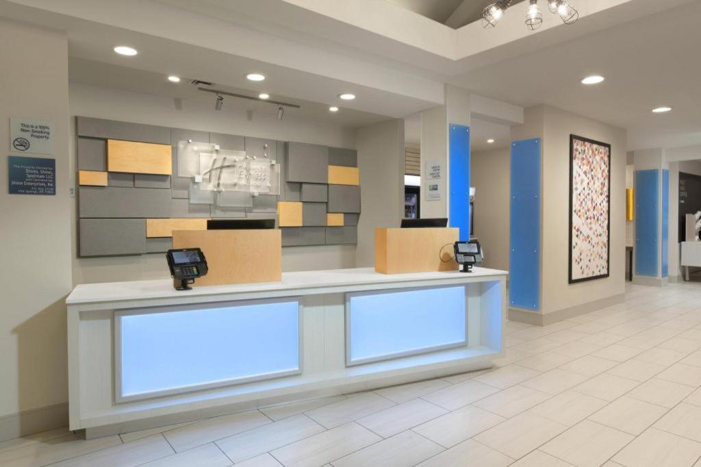 Holiday Inn Express Camden Hotel By Ihg Εξωτερικό φωτογραφία