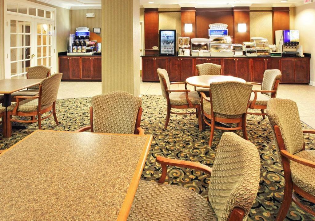 Holiday Inn Express Camden Hotel By Ihg Εξωτερικό φωτογραφία