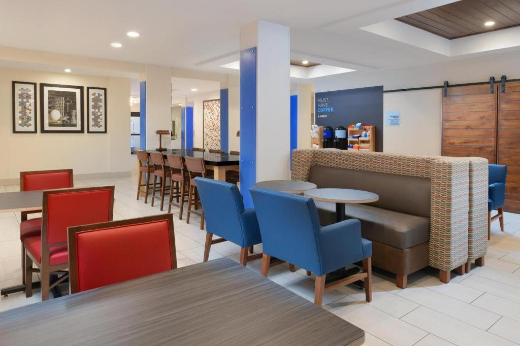 Holiday Inn Express Camden Hotel By Ihg Εξωτερικό φωτογραφία